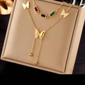 Vintage Gold Stainless Steel Pearl Heart Pendant